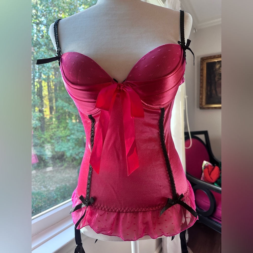 Elegant Pink Bustier with Black Accents